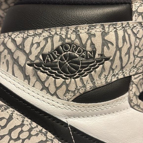 Nike Air Jordan 1 Retro High OG Elephant Print - Picture 7 of 7